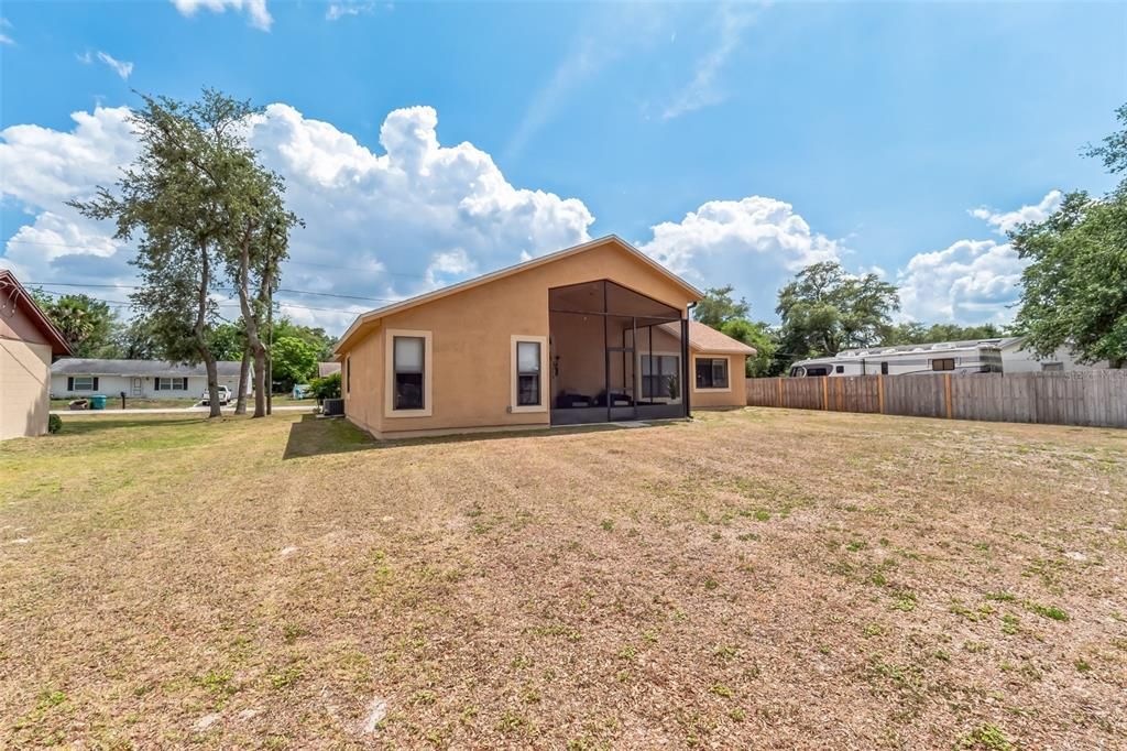 For Sale: $340,000 (3 beds, 2 baths, 1468 Square Feet)