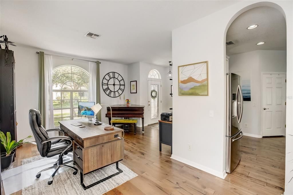 Recently Sold: $500,000 (4 beds, 2 baths, 1805 Square Feet)