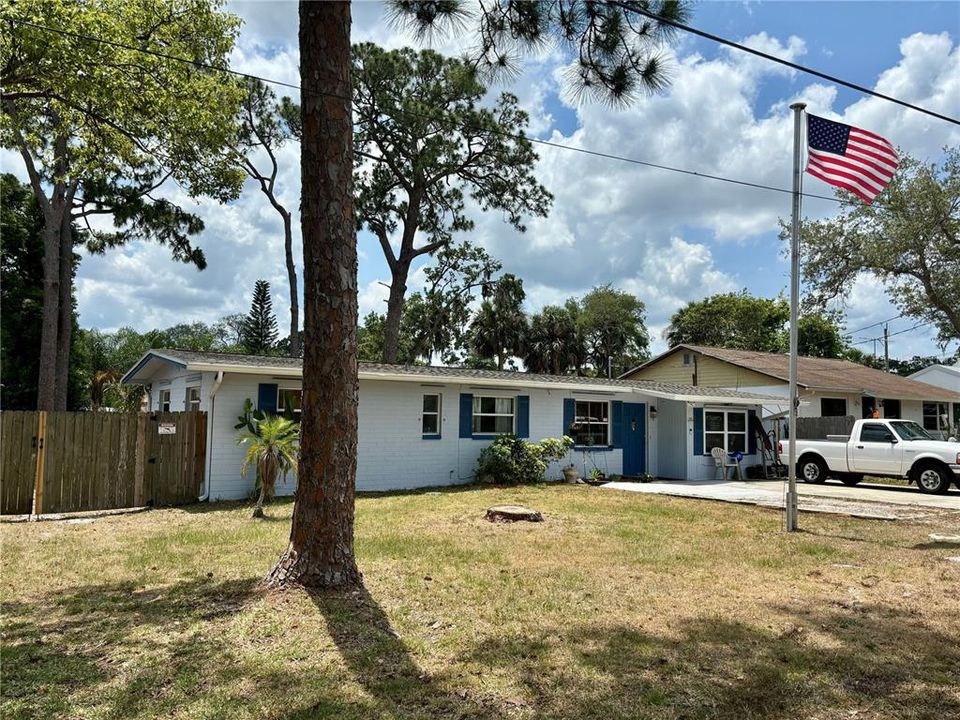 Recently Sold: $250,000 (3 beds, 1 baths, 1206 Square Feet)