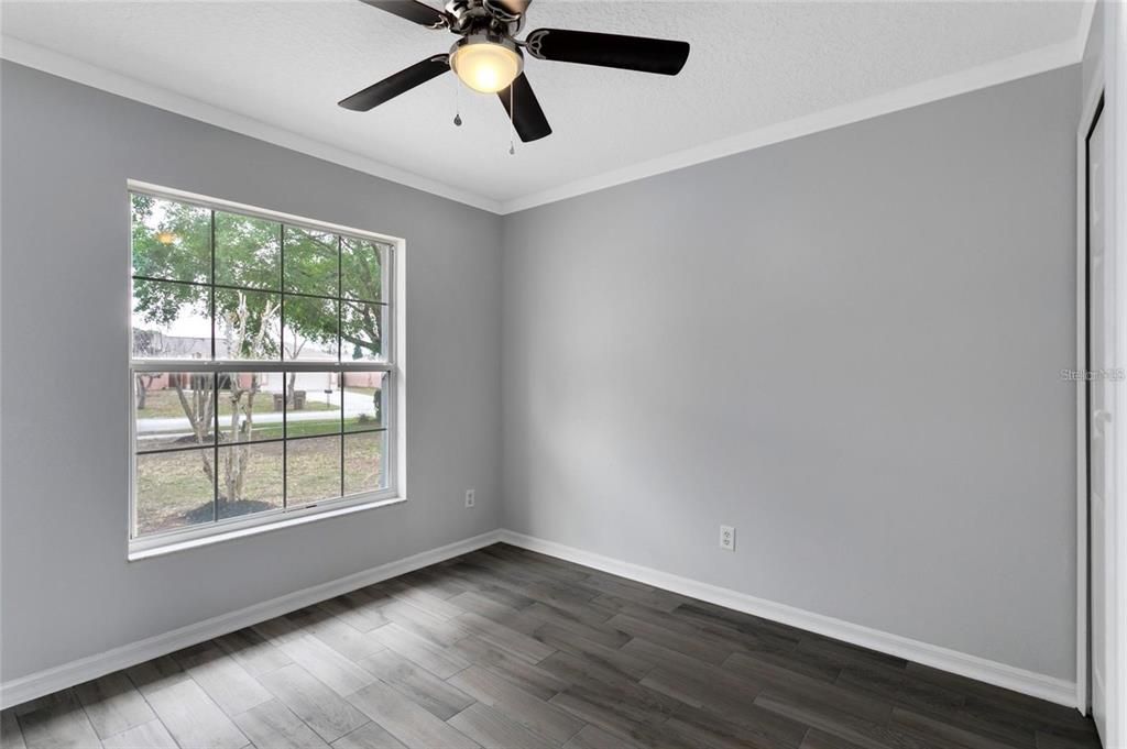 Active With Contract: $2,450 (3 beds, 2 baths, 1080 Square Feet)