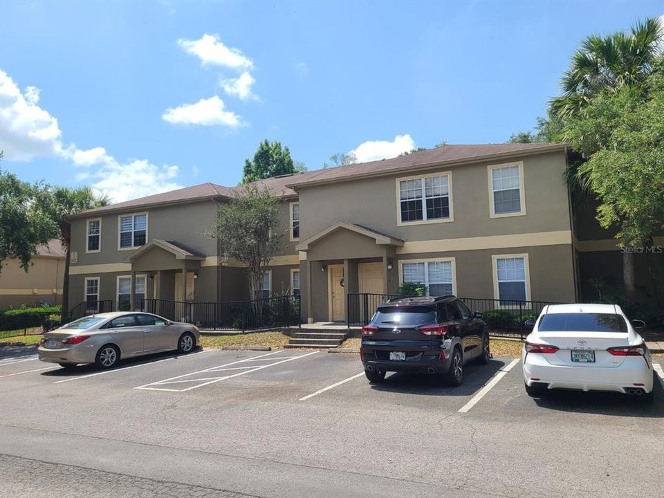 Active With Contract: $1,750 (3 beds, 2 baths, 1170 Square Feet)