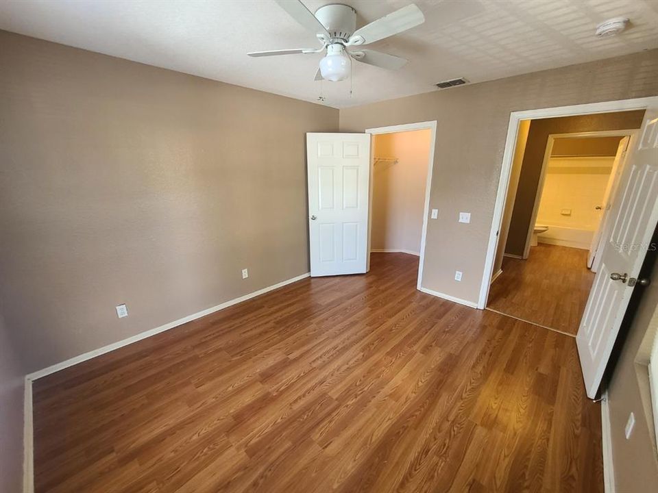 Active With Contract: $1,750 (3 beds, 2 baths, 1170 Square Feet)