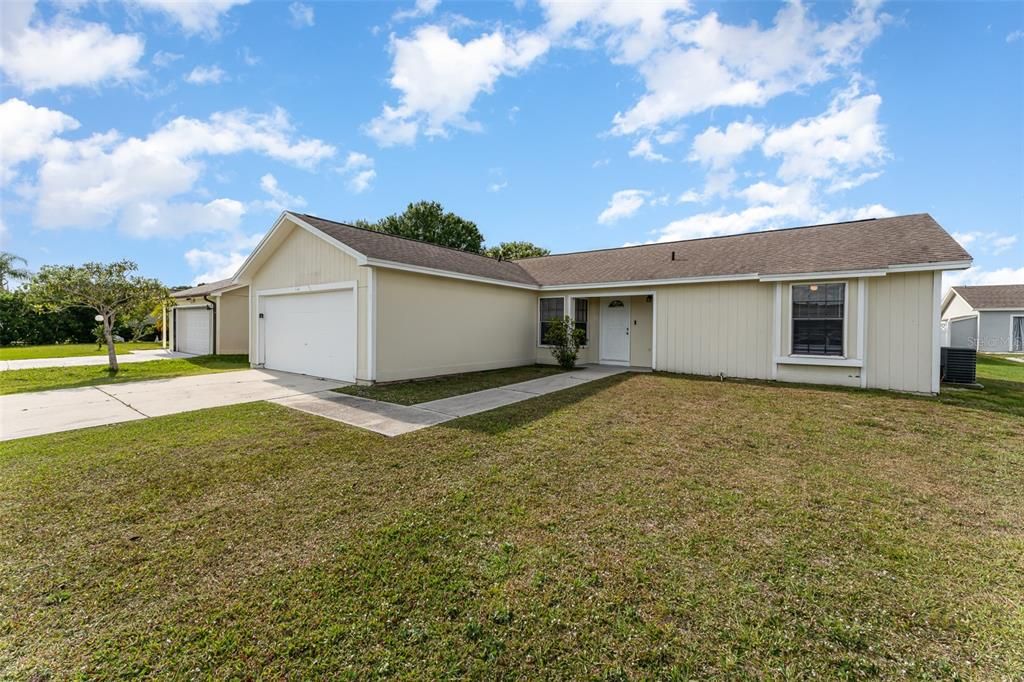 For Sale: $250,000 (3 beds, 2 baths, 1228 Square Feet)