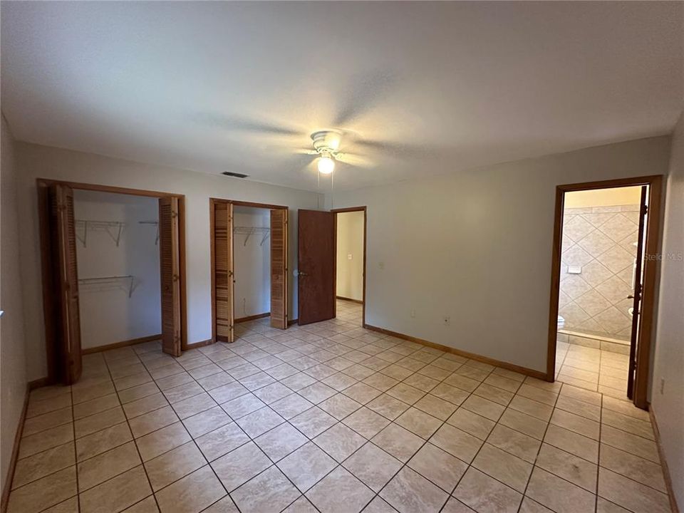 For Sale: $289,900 (2 beds, 2 baths, 1197 Square Feet)