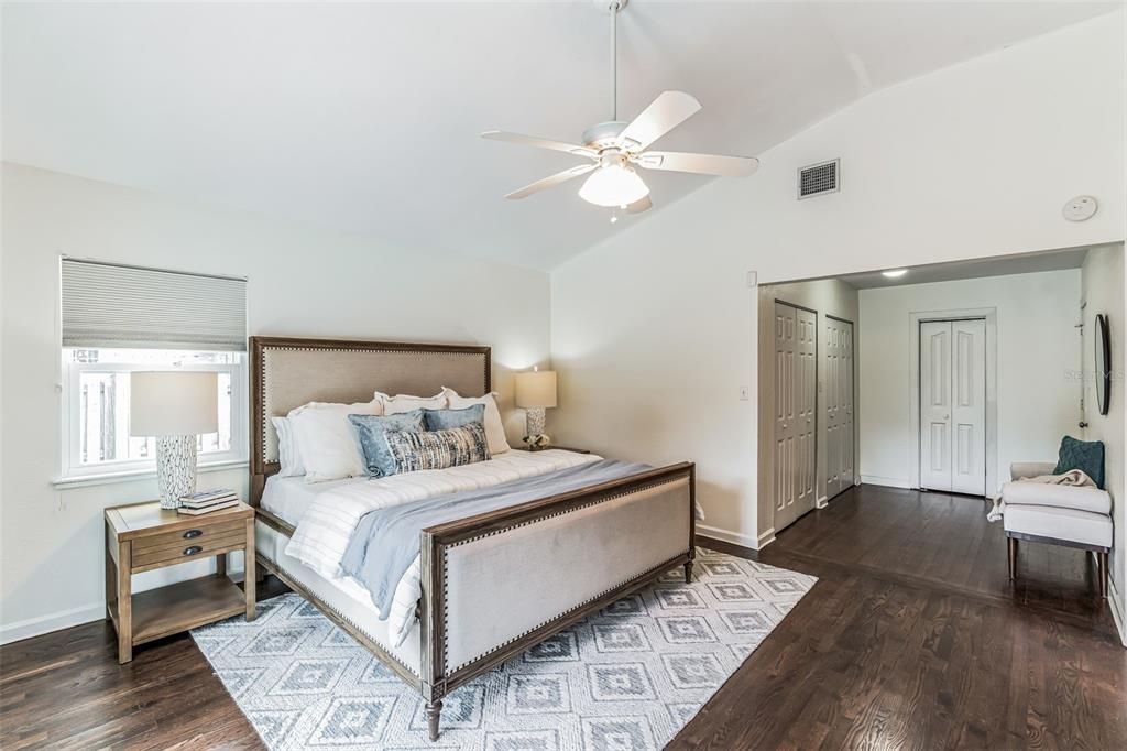 Recently Sold: $742,000 (3 beds, 2 baths, 1798 Square Feet)