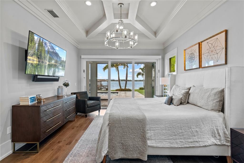 Recently Sold: $2,495,000 (4 beds, 4 baths, 3900 Square Feet)