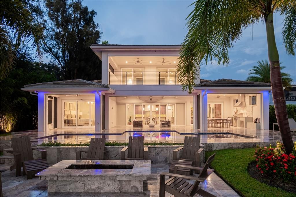 Recently Sold: $2,495,000 (4 beds, 4 baths, 3900 Square Feet)