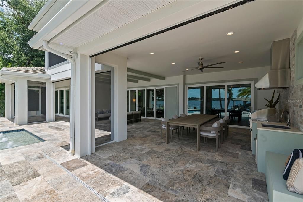Recently Sold: $2,495,000 (4 beds, 4 baths, 3900 Square Feet)