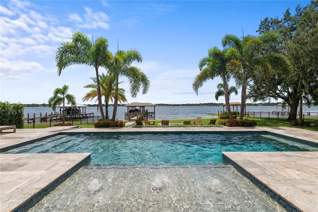 Recently Sold: $2,495,000 (4 beds, 4 baths, 3900 Square Feet)