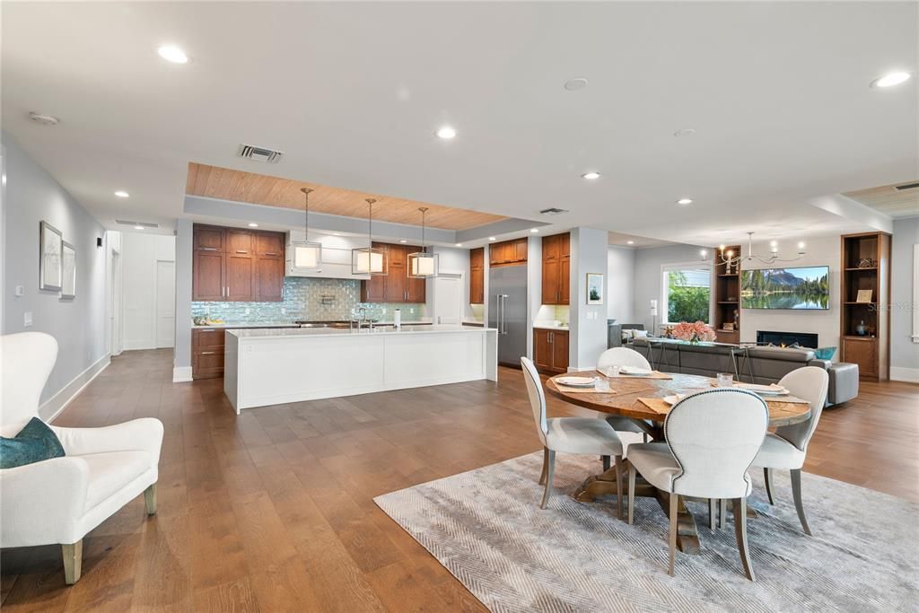 Recently Sold: $2,495,000 (4 beds, 4 baths, 3900 Square Feet)