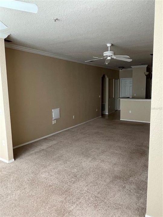 Recently Rented: $1,400 (1 beds, 1 baths, 890 Square Feet)