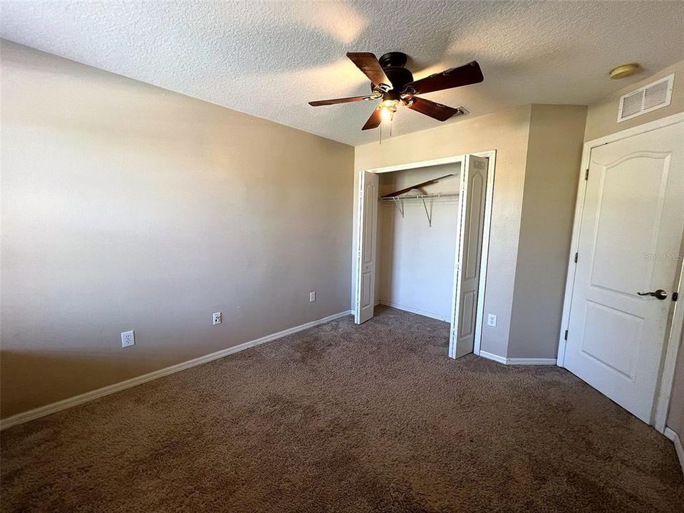 For Rent: $2,400 (3 beds, 2 baths, 1778 Square Feet)