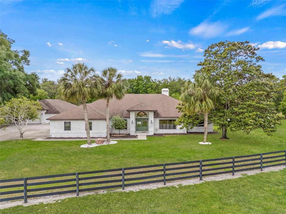 Vendido Recientemente: $1,195,000 (6 camas, 5 baños, 4886 Pies cuadrados)