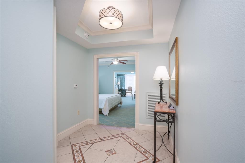 For Sale: $384,900 (1 beds, 1 baths, 678 Square Feet)
