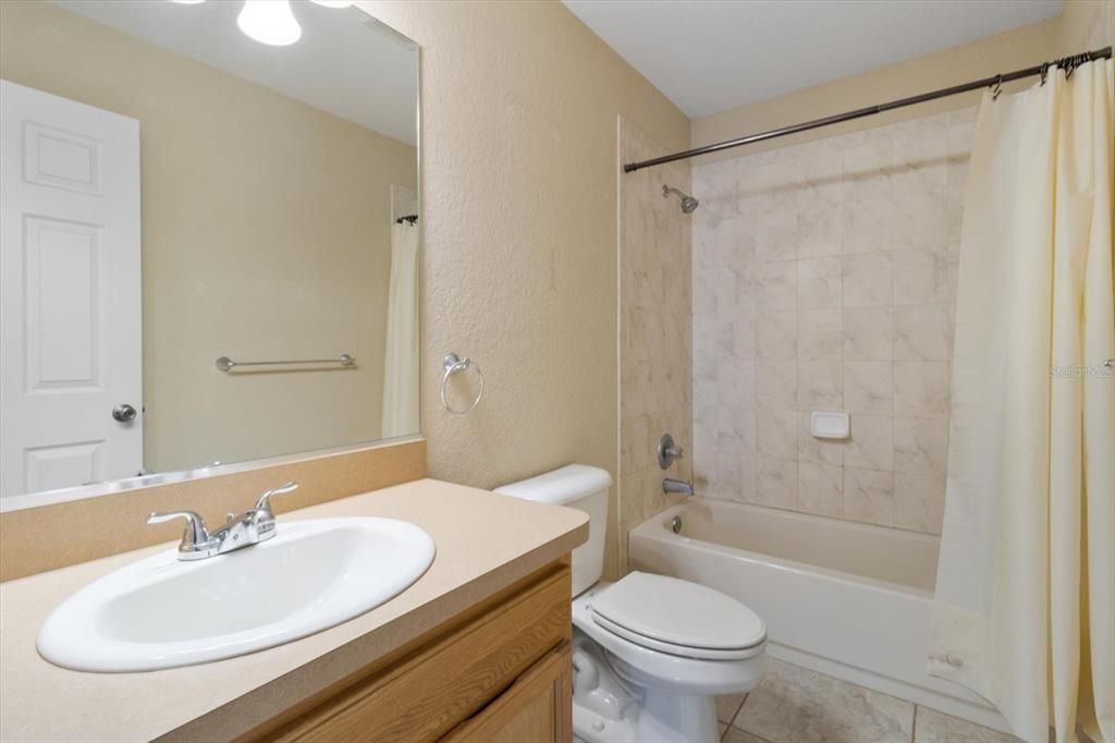 待售: $260,000 (3 贝兹, 2 浴室, 1461 平方英尺)