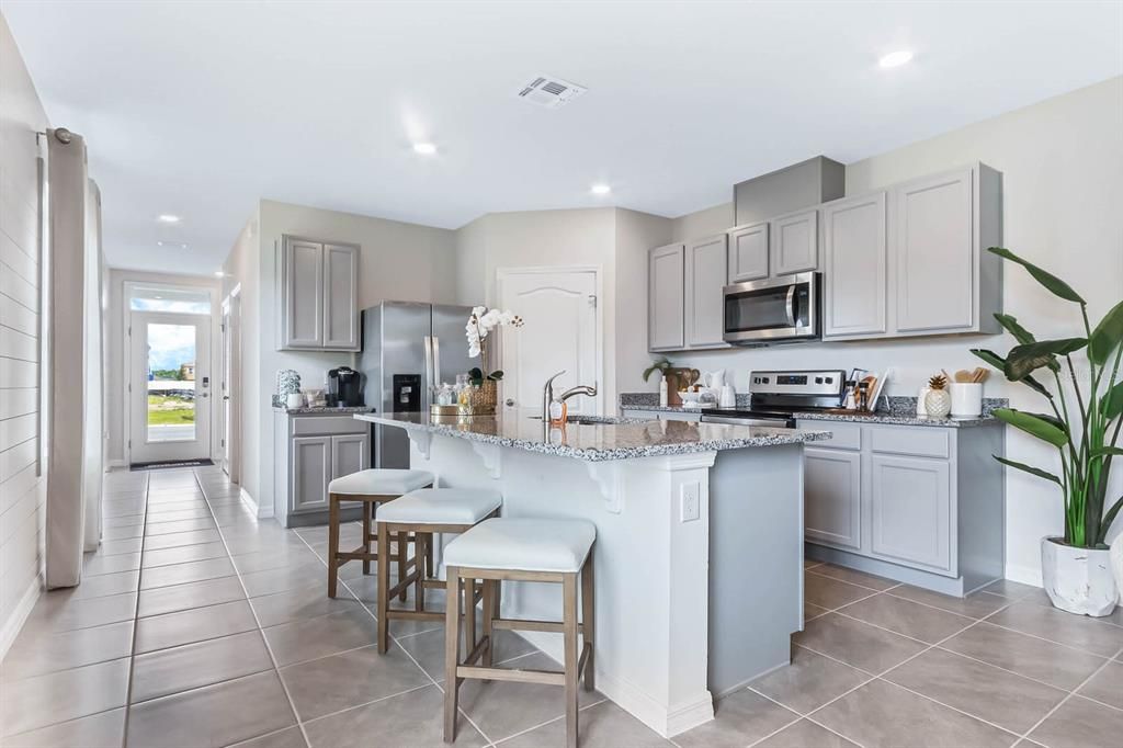 Active With Contract: $302,990 (4 beds, 2 baths, 1665 Square Feet)