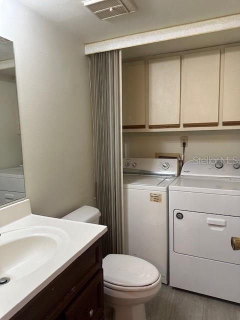 Recently Rented: $1,900 (2 beds, 2 baths, 1285 Square Feet)