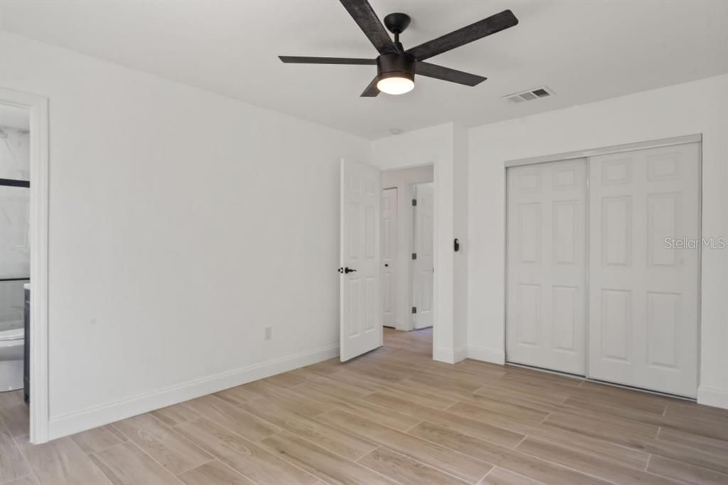For Sale: $284,900 (3 beds, 2 baths, 1176 Square Feet)