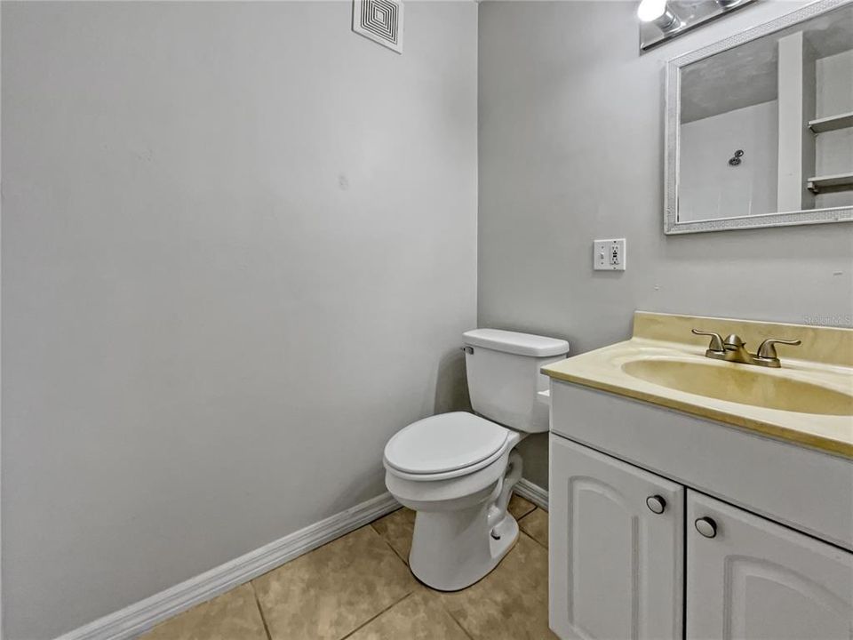 For Sale: $267,000 (2 beds, 2 baths, 1612 Square Feet)