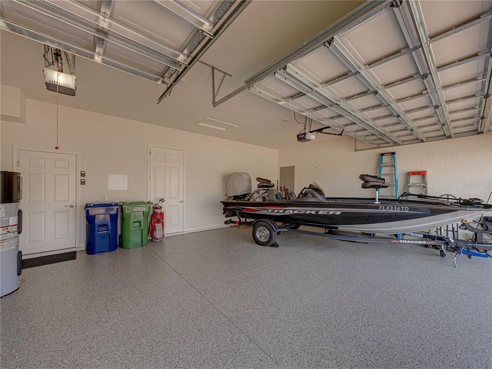 Oversized garage with custom epoxy floor