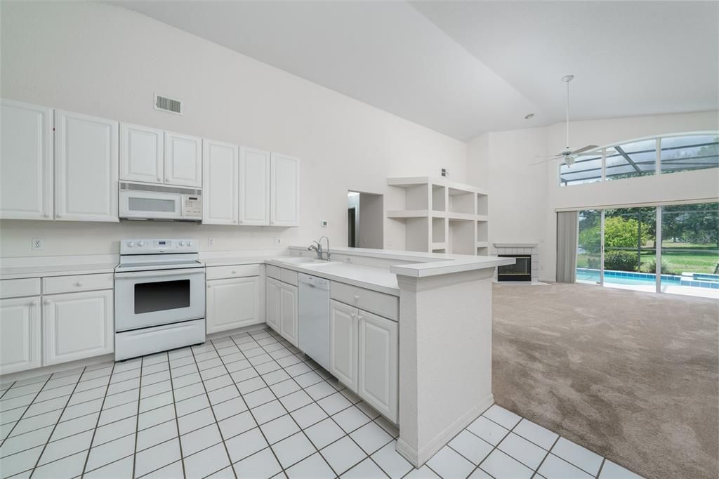 Active With Contract: $539,900 (3 beds, 2 baths, 2063 Square Feet)
