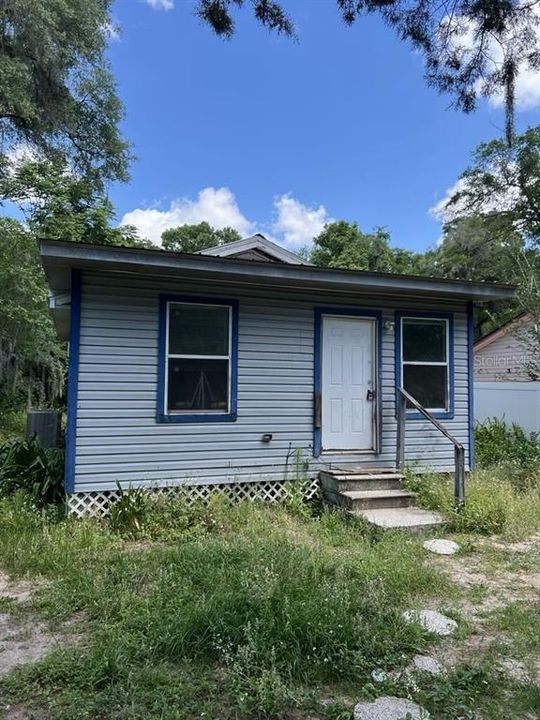 Recently Sold: $65,000 (2 beds, 1 baths, 688 Square Feet)