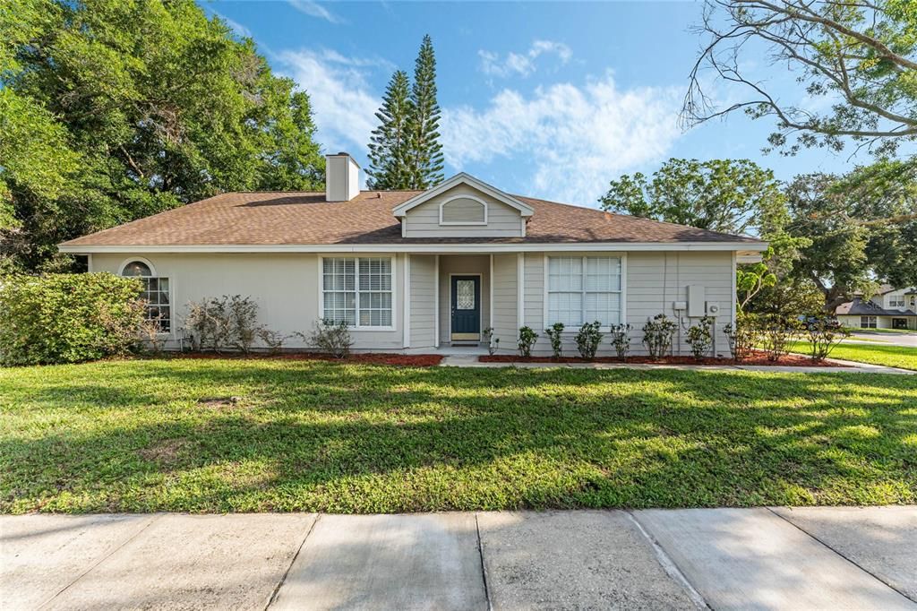 Active With Contract: $450,000 (3 beds, 2 baths, 1709 Square Feet)