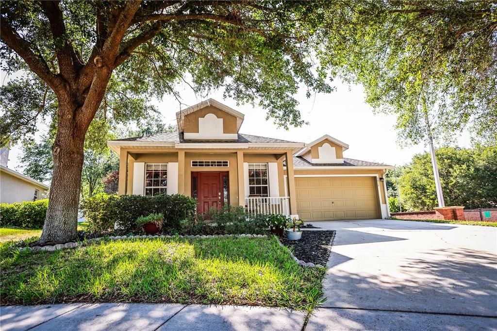 Active With Contract: $400,000 (3 beds, 2 baths, 1860 Square Feet)