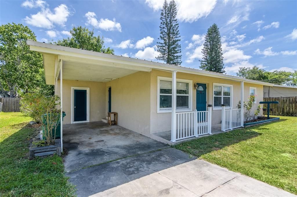 Recently Sold: $215,000 (2 beds, 1 baths, 1068 Square Feet)