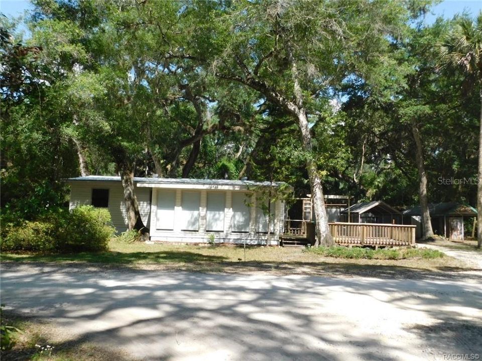 For Sale: $164,900 (3 beds, 2 baths, 1560 Square Feet)