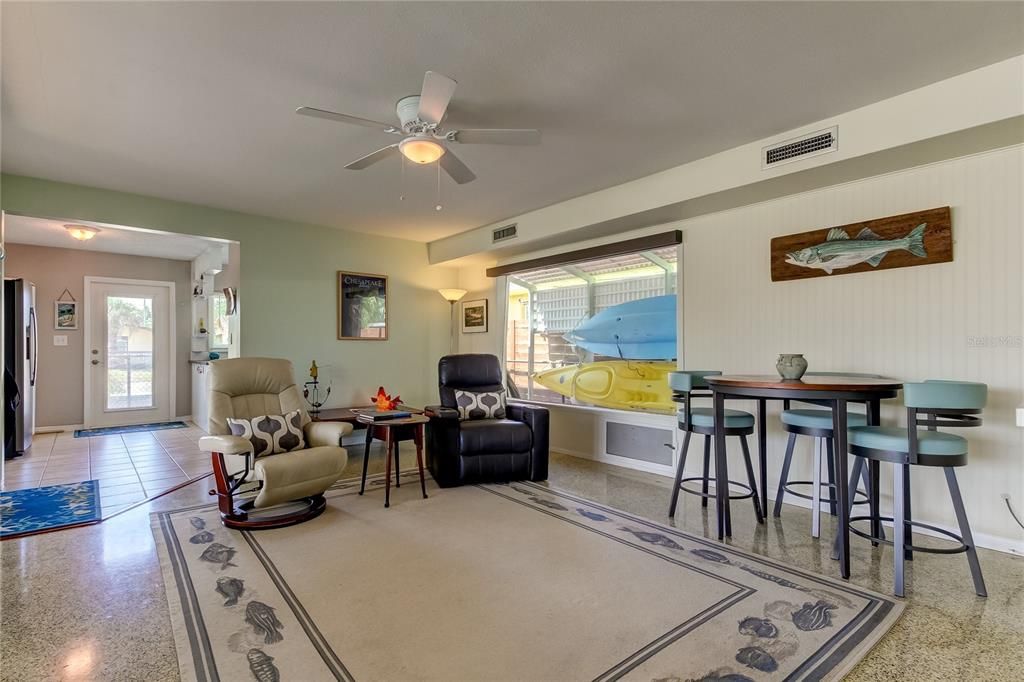 For Sale: $638,900 (2 beds, 2 baths, 1377 Square Feet)