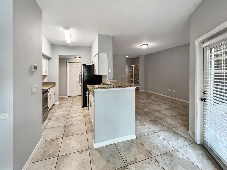 For Sale: $319,900 (2 beds, 2 baths, 1152 Square Feet)