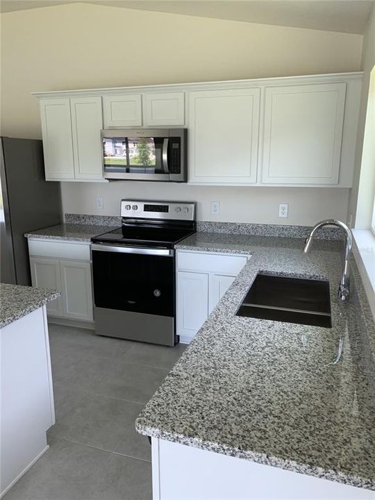 For Rent: $2,349 (3 beds, 2 baths, 1537 Square Feet)