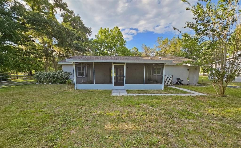 Active With Contract: $219,900 (3 beds, 2 baths, 1176 Square Feet)