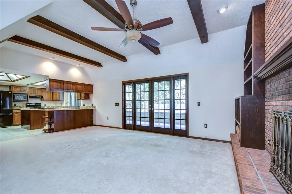 Spacious family room!