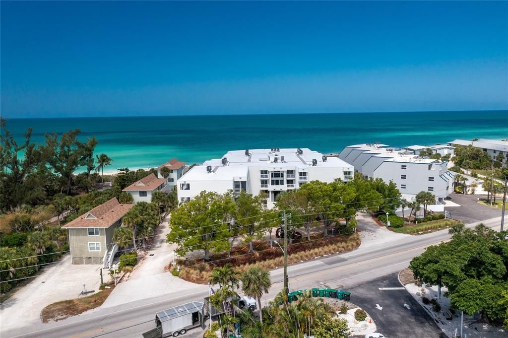 Recently Sold: $759,900 (2 beds, 2 baths, 1260 Square Feet)