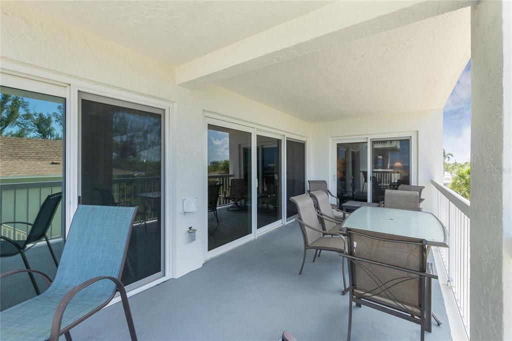 Recently Sold: $759,900 (2 beds, 2 baths, 1260 Square Feet)