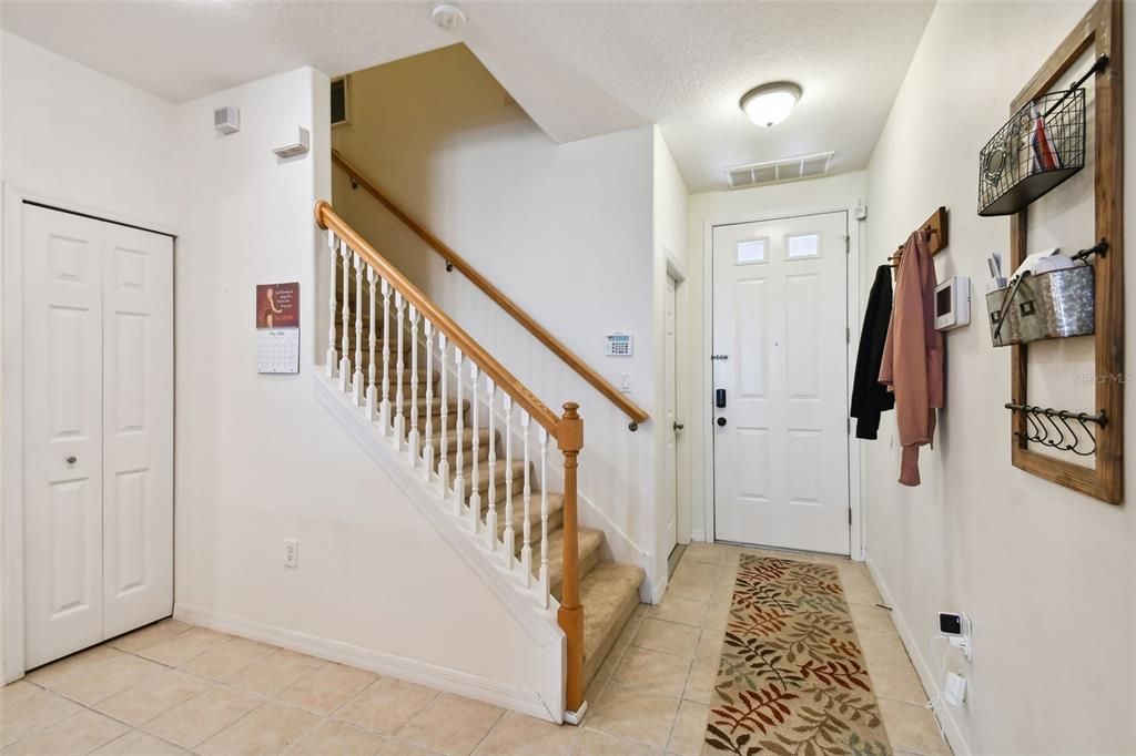 For Sale: $315,000 (2 beds, 2 baths, 1344 Square Feet)