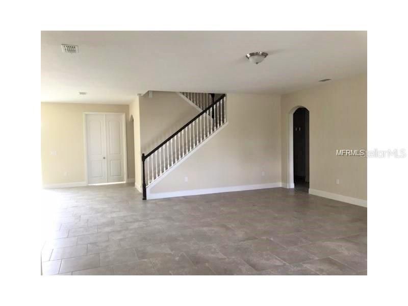 Recently Rented: $4,000 (4 beds, 2 baths, 3484 Square Feet)