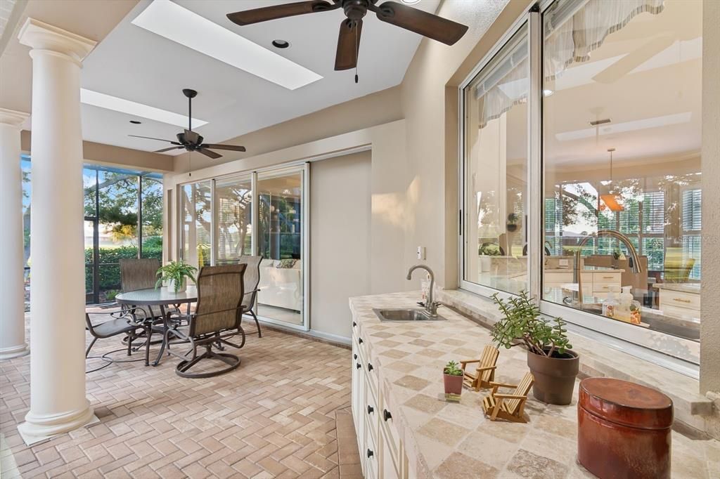 Active With Contract: $1,950,000 (4 beds, 3 baths, 4344 Square Feet)