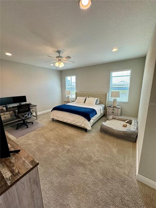 Active With Contract: $6,000 (3 beds, 3 baths, 2182 Square Feet)