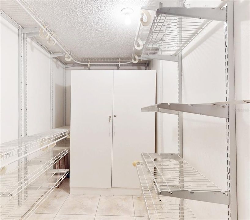 Master walk-in Closet