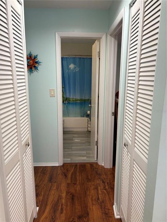 For Rent: $2,600 (2 beds, 2 baths, 910 Square Feet)