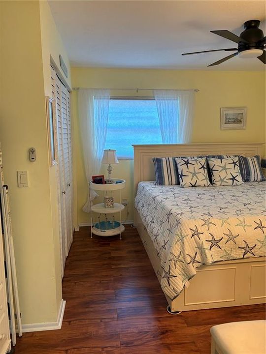 For Rent: $2,600 (2 beds, 2 baths, 910 Square Feet)