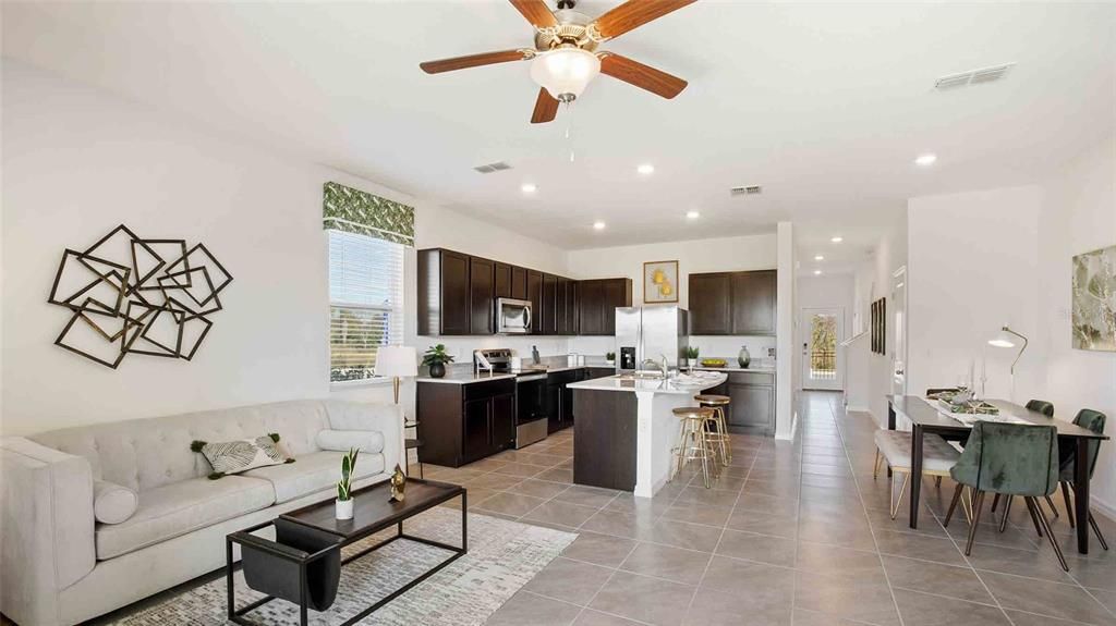 Active With Contract: $307,990 (3 beds, 2 baths, 1758 Square Feet)