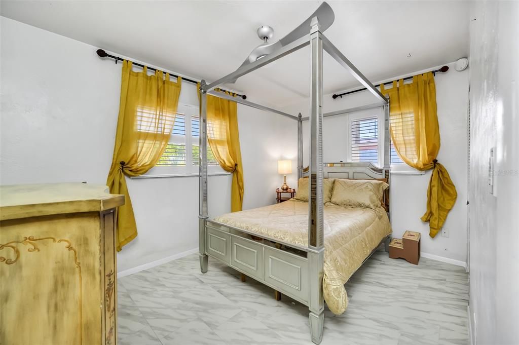 Recientemente alquilado: $3,000 (3 camas, 2 baños, 1496 Pies cuadrados)
