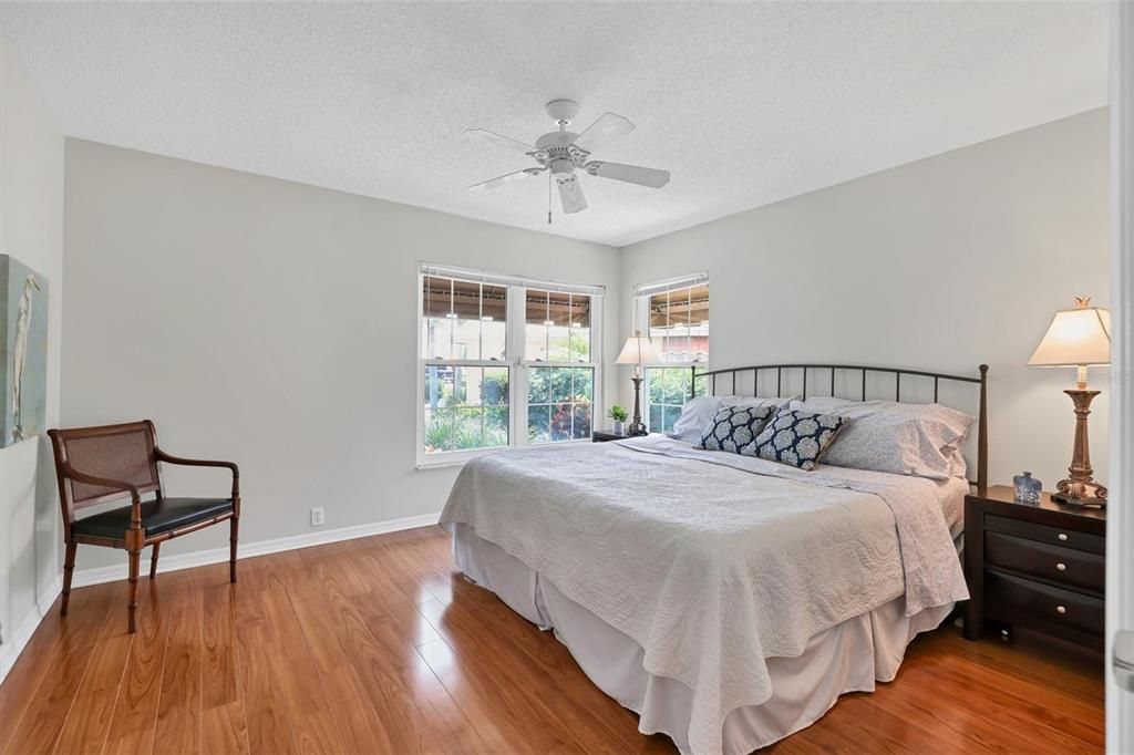 Recently Sold: $540,000 (3 beds, 2 baths, 2346 Square Feet)