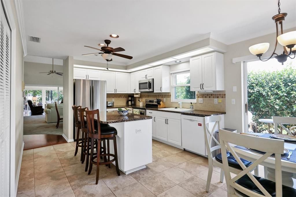 Recently Sold: $540,000 (3 beds, 2 baths, 2346 Square Feet)