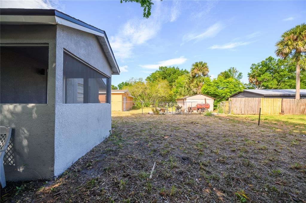 For Sale: $229,990 (3 beds, 2 baths, 1090 Square Feet)