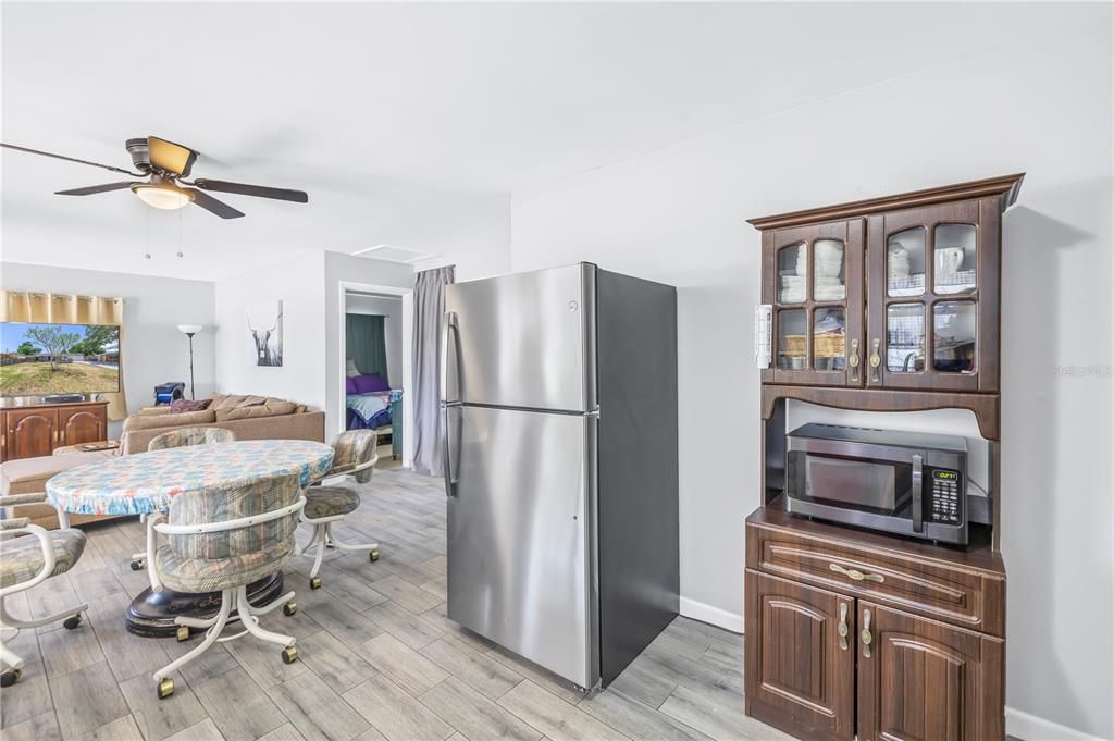 Active With Contract: $275,000 (3 beds, 1 baths, 1125 Square Feet)
